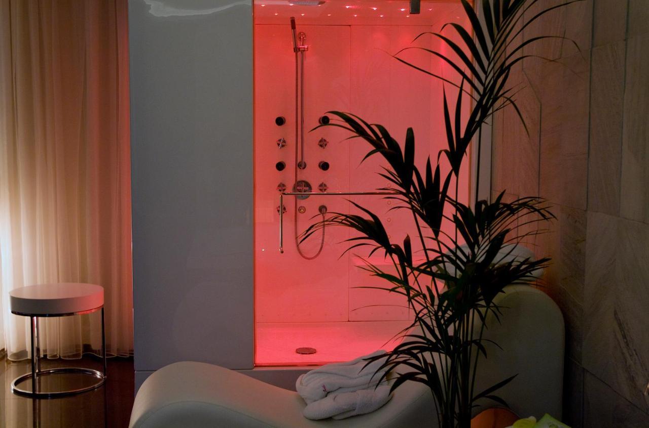 Motel Flamingo Perafita Екстериор снимка