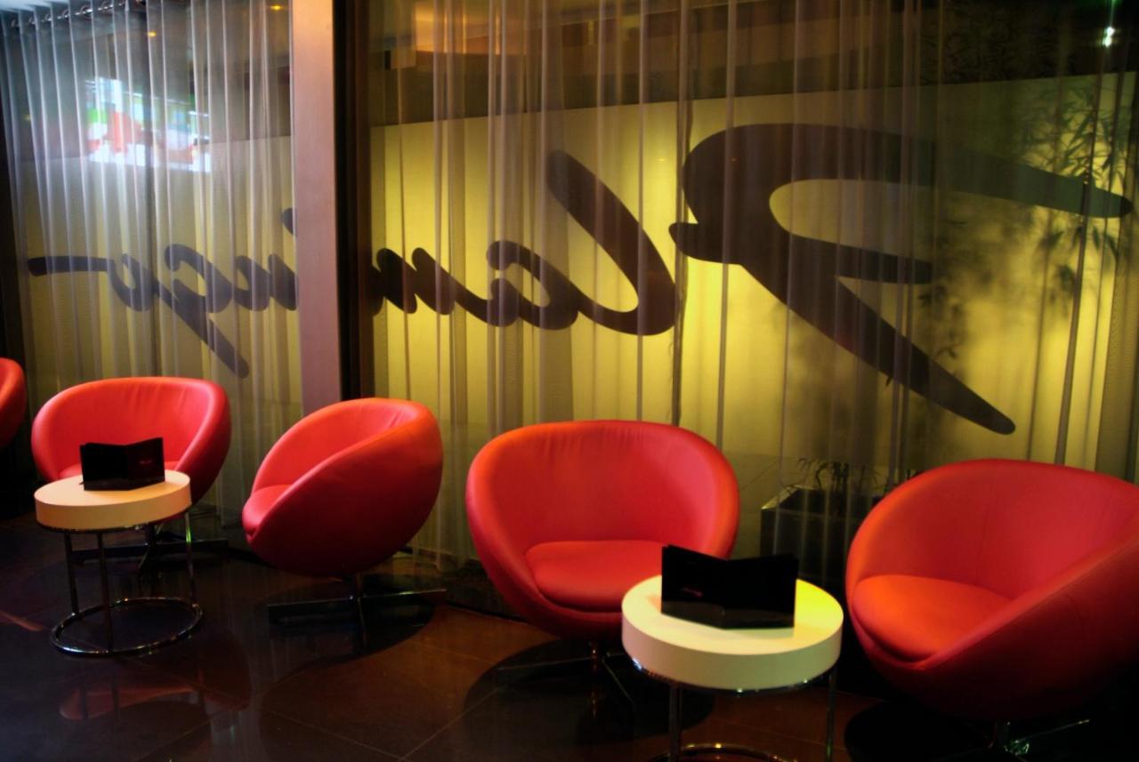 Motel Flamingo Perafita Екстериор снимка